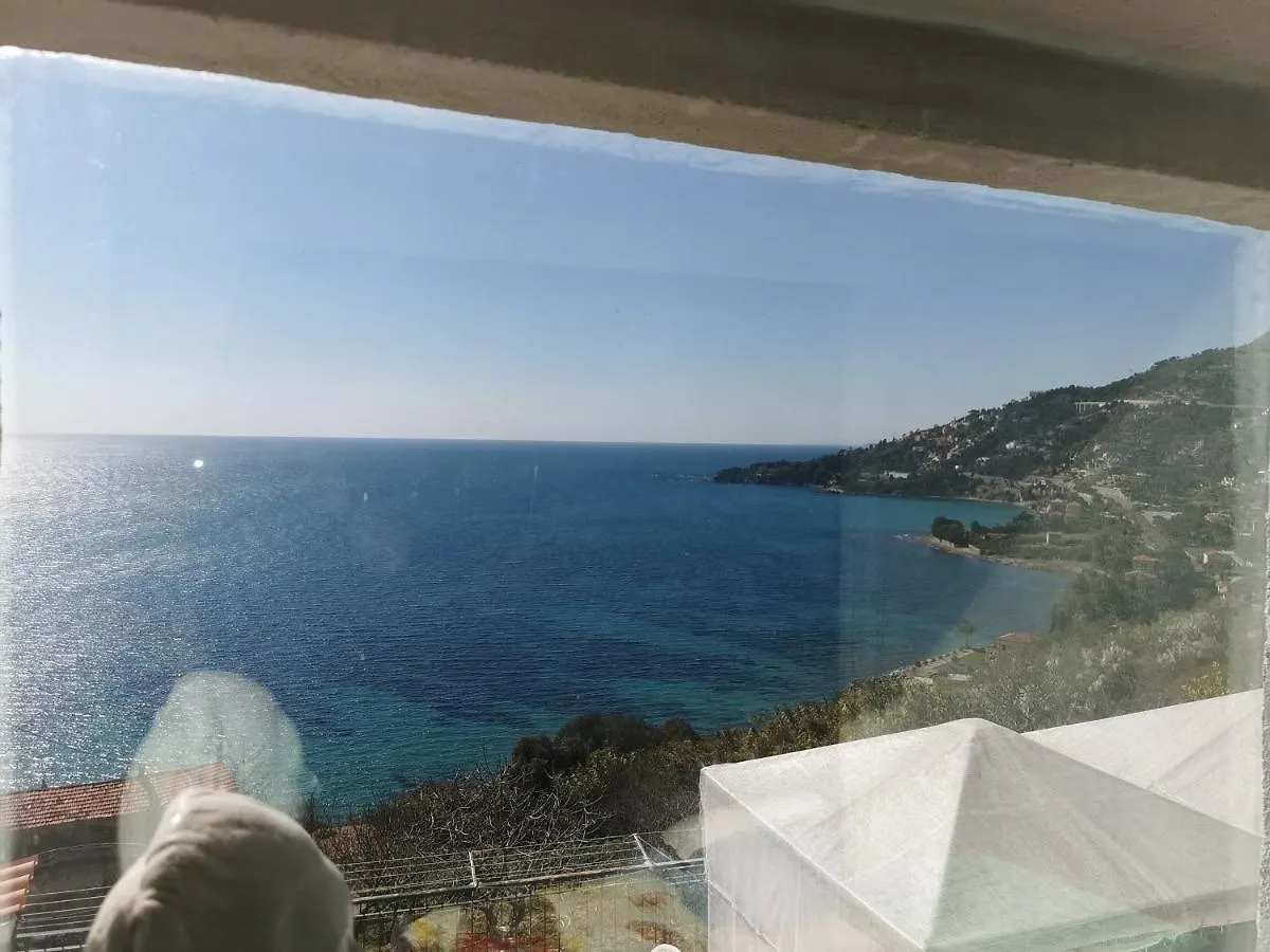 Romantic Casa Lorenzina Affittacamere Ventimiglia 3*,  Italia